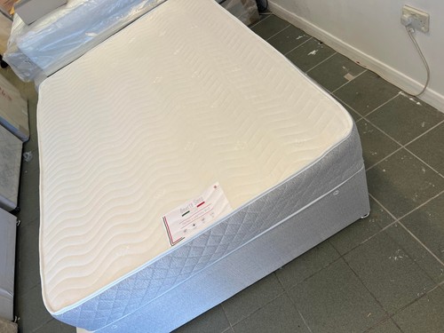 Short double bed with - short,